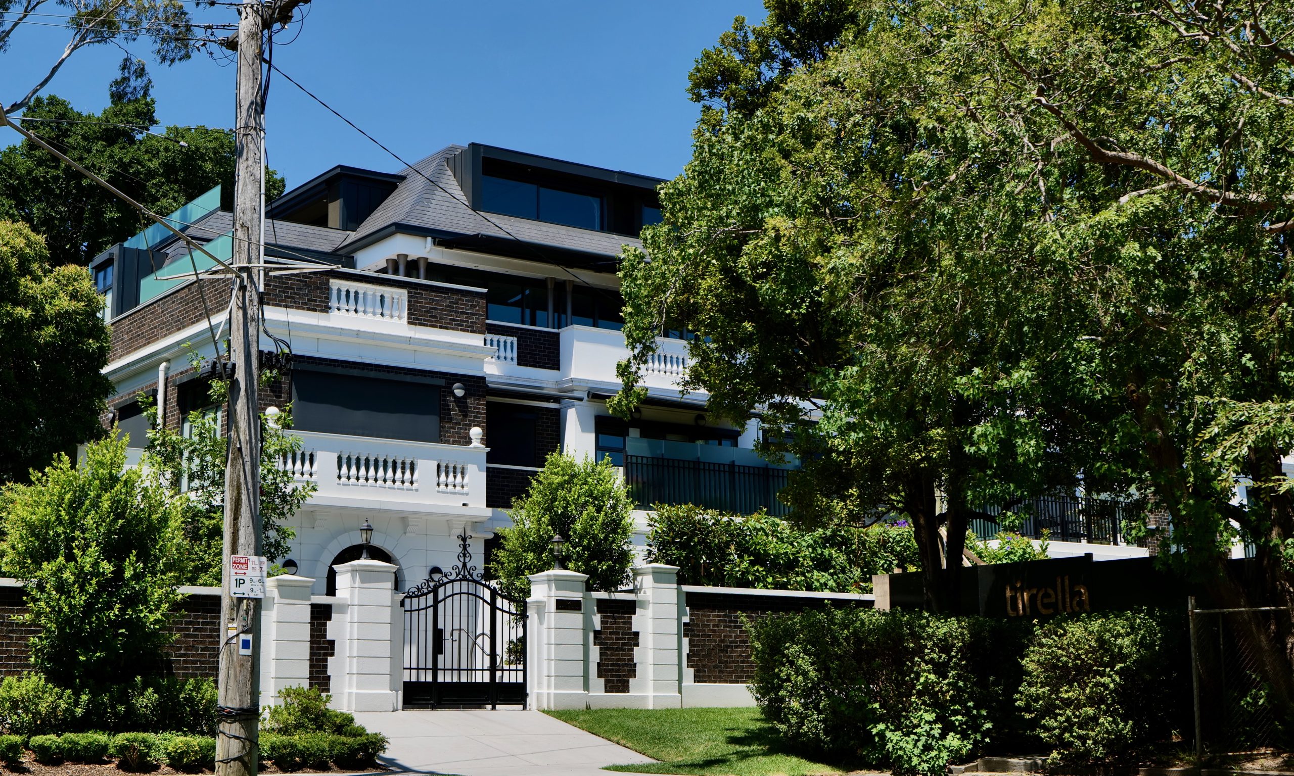 Lascelles Manor Toorak Form Brick